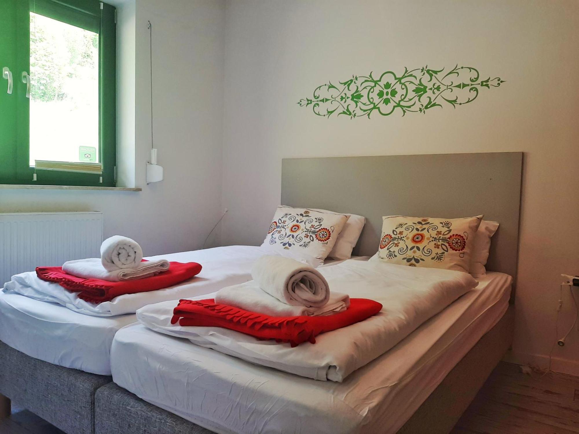 Apartamenty Zloty Widok Щирк Екстер'єр фото