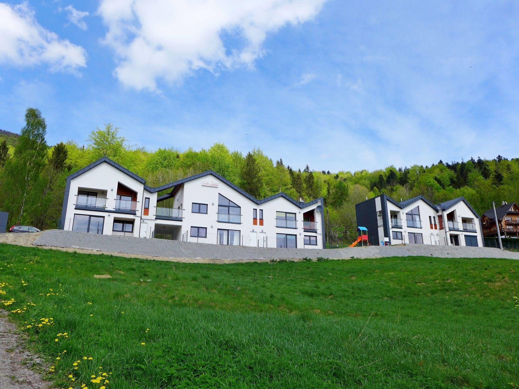 Apartamenty Zloty Widok Щирк Екстер'єр фото